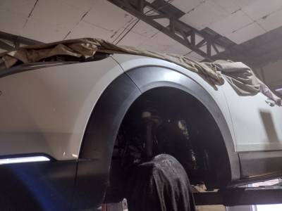Зображення Антикорозійний захист автомобіля фото3 антикоррозийная обработка арки бронзой автомобиля